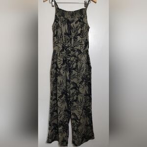 Old Navy Linen Blend Palm Leaf Olive Cropped Jumpsuit
